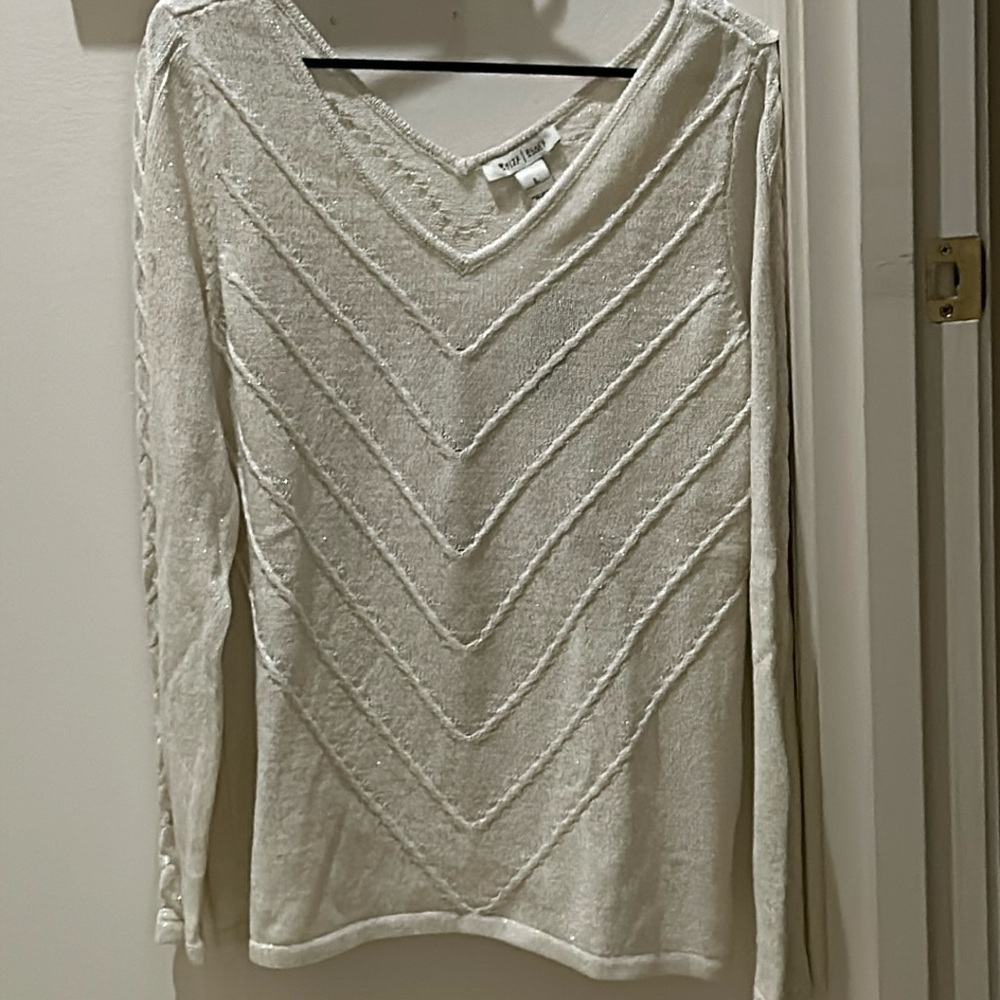 White V-neck sweater with metallic thread. New with tags